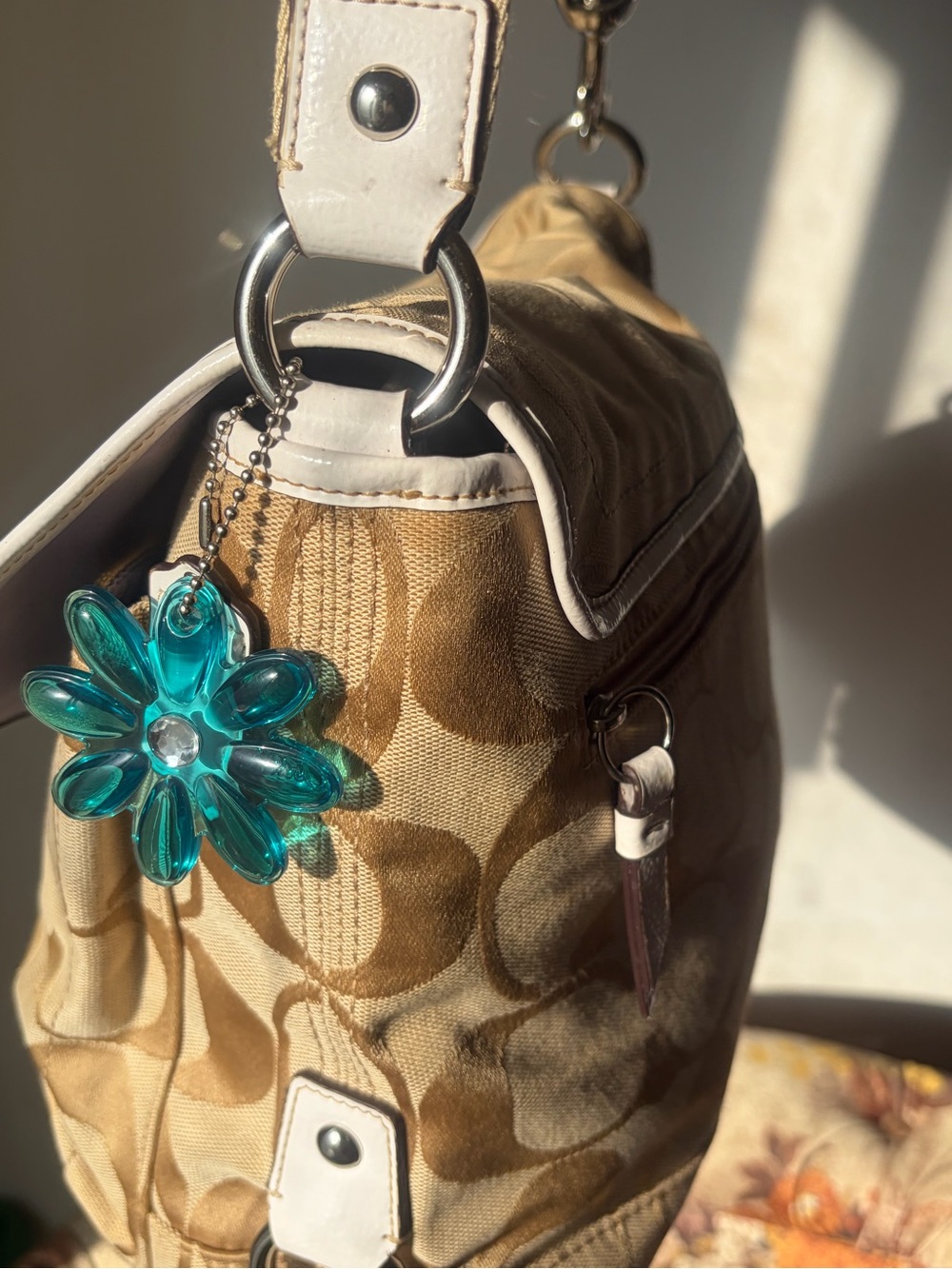 Coach Tan Signature Canvas Shoulder Bag - Picture 2 of 4